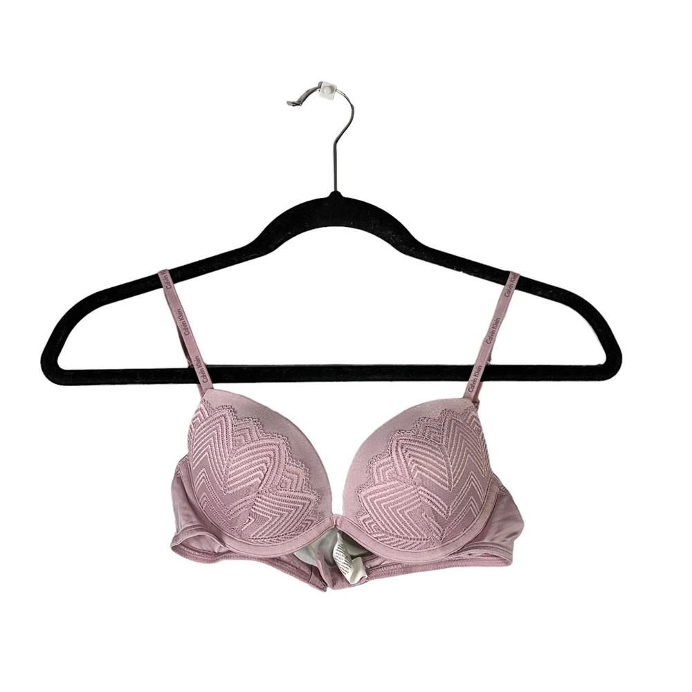 Calvin Klein One Pink Chevron Embossed Patterned Underwire Bra Size 34A